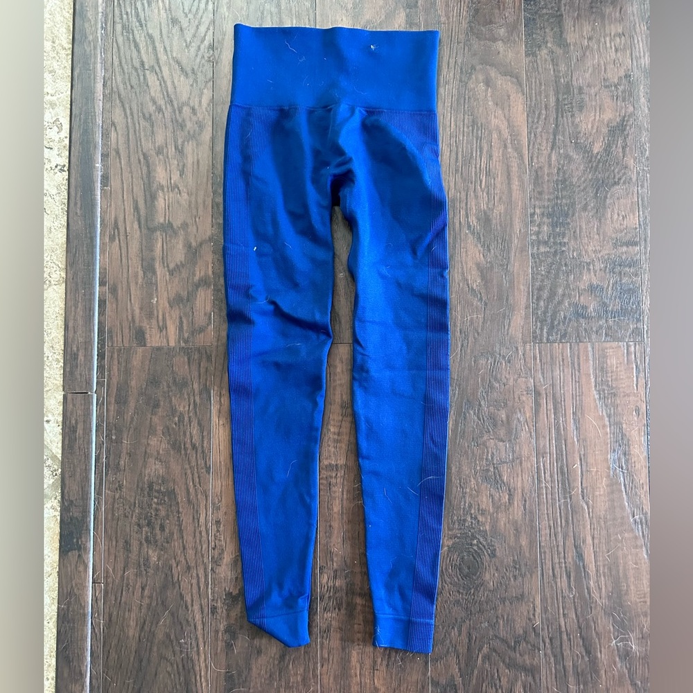 Navy blue set active seamless leggings. XS.